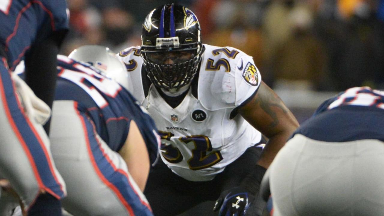 Jan 20, 2013; Foxboro, MA, USA; Baltimore Ravens inside linebacker Ray Lewis (52) during the fourth quarter of the AFC championship game against the New England Patriots at Gillette Stadium.