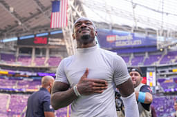 Houston Texans wide receiver Stefon Diggs (1) acknowledges fans after the game against the Minnesota Vikings at U.S. Bank Stadium.