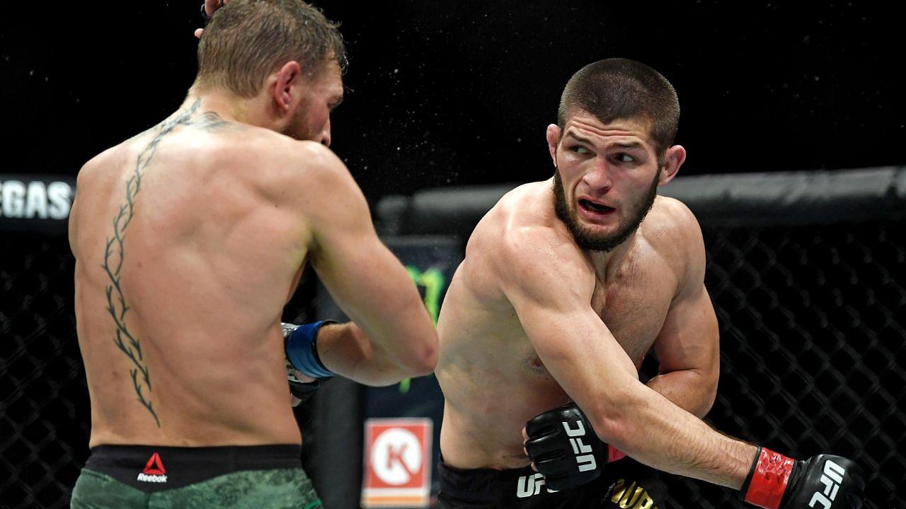 Khabib Nurmagomedov (red gloves) fights Conor McGregor (blue gloves) during UFC 229 at T-Mobile Arena.