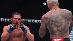 Charles Oliveira (red gloves) fights Michael Chandler (blue gloves) in the lightweight bout during UFC 309 at Madison Square Garden.