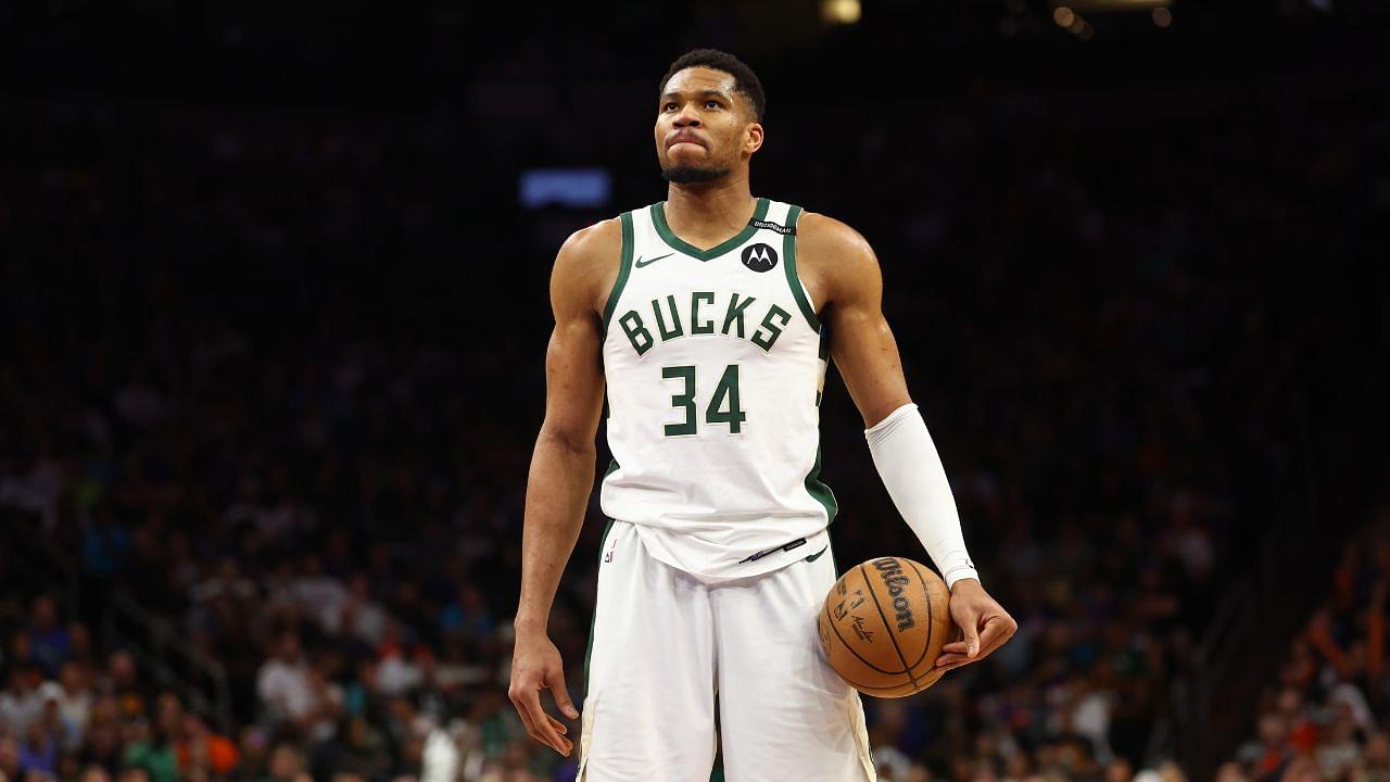 Milwaukee Bucks forward Giannis Antetokounmpo (34) against the Phoenix Suns at Footprint Center