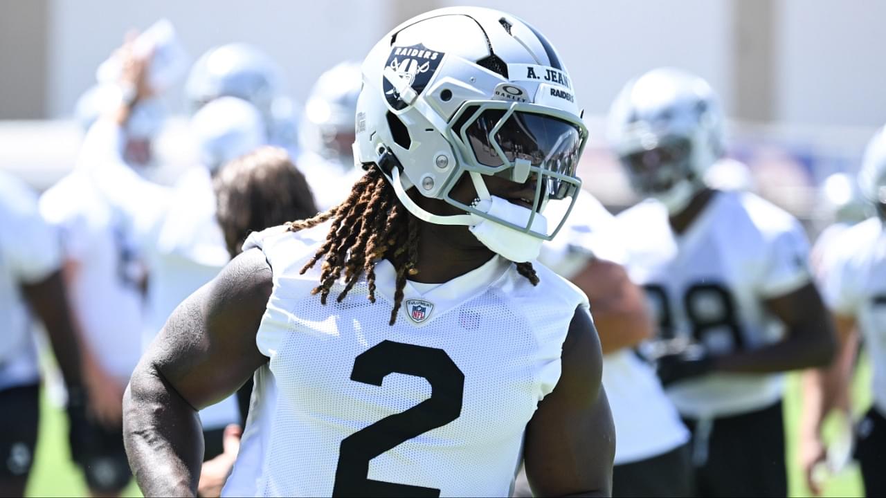 Las Vegas Raiders running back Ashton Jeanty (2) performs a drill during Las Vegas Raiders Minicamp at Intermountain Health Performance Center.