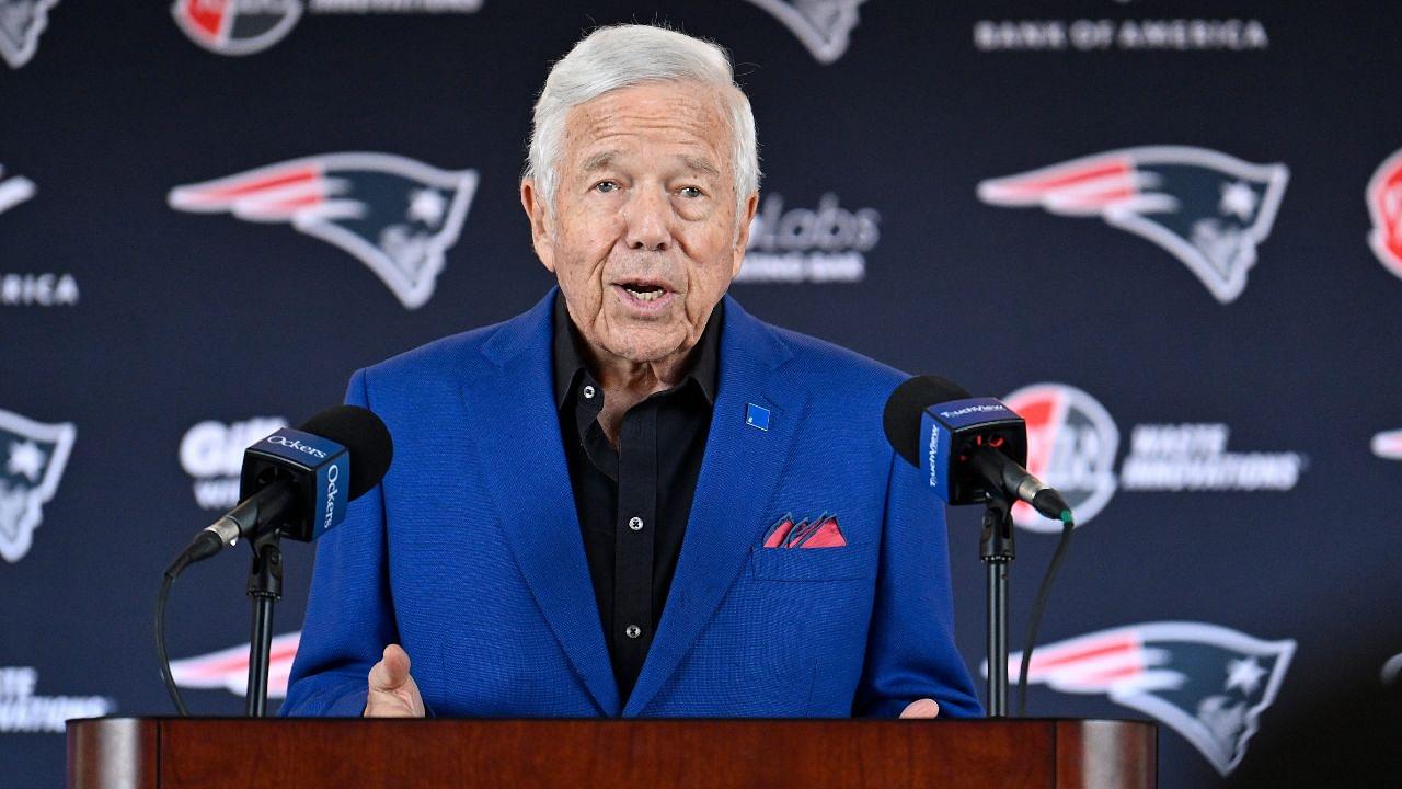 New England Patriots owner Robert Kraft discusses the teamís recent free agent additions with the media at Gillette Stadium.