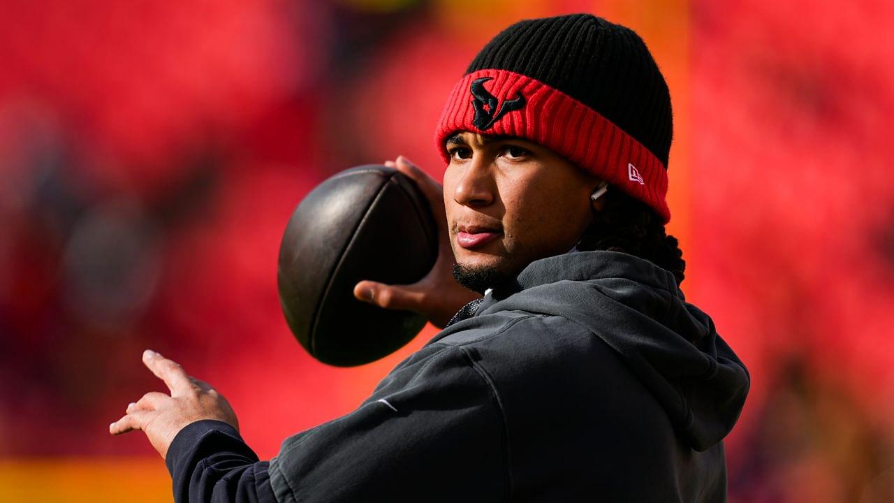 Houston Texans quarterback C.J. Stroud (7) warms up prior to a 2025 AFC divisional round game against the Kansas City Chiefs at GEHA Field at Arrowhead Stadium.