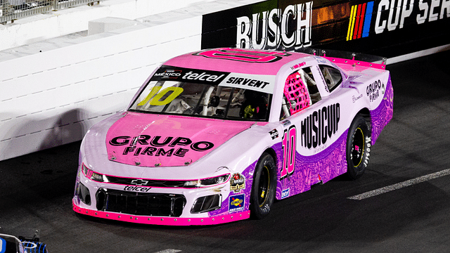 Feb 3, 2024; Los Angeles, California, USA; NASCAR Mexico Series driver Regina Sirvent (10) during a NASCAR Mexico Series race at the Los Angeles Memorial Coliseum. Mandatory Credit: Jason Parkhurst-Imagn Images