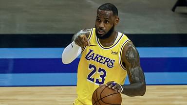 Los Angeles Lakers forward LeBron James (23) dribbles the ball against the Houston Rockets during the second quarter at Toyota Center