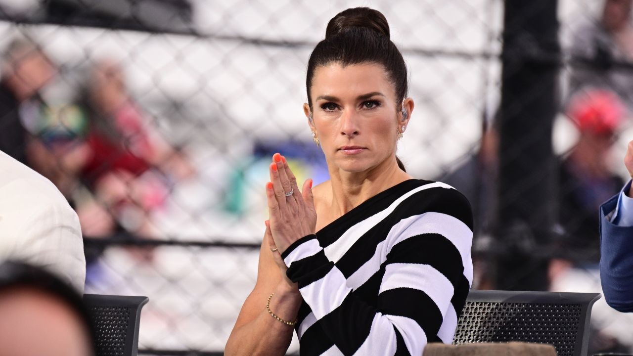 I Can't Fake a Fan": When Danica Patrick Laid Down Struggle to Win Over Fans Despite Retirements of Jeff Gordon and Dale Earnhardt Jr. - The SportsRush