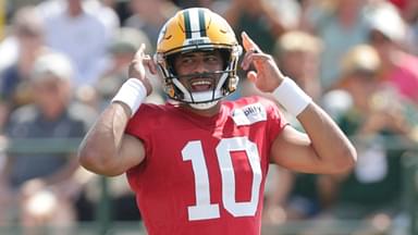 Green Bay Packers quarterback Jordan Love (10) leads drills during the sixth day of training camp on July 29, 2025, at Ray Nitschke Field in Ashwaubenon, Wis.