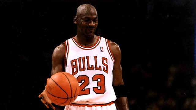 Michael Jordan grinsend vor dem Freiwurf Basketball Herren McDonald s Championship 97 16. - 18.10.1997, Chicago Bulls (USA)