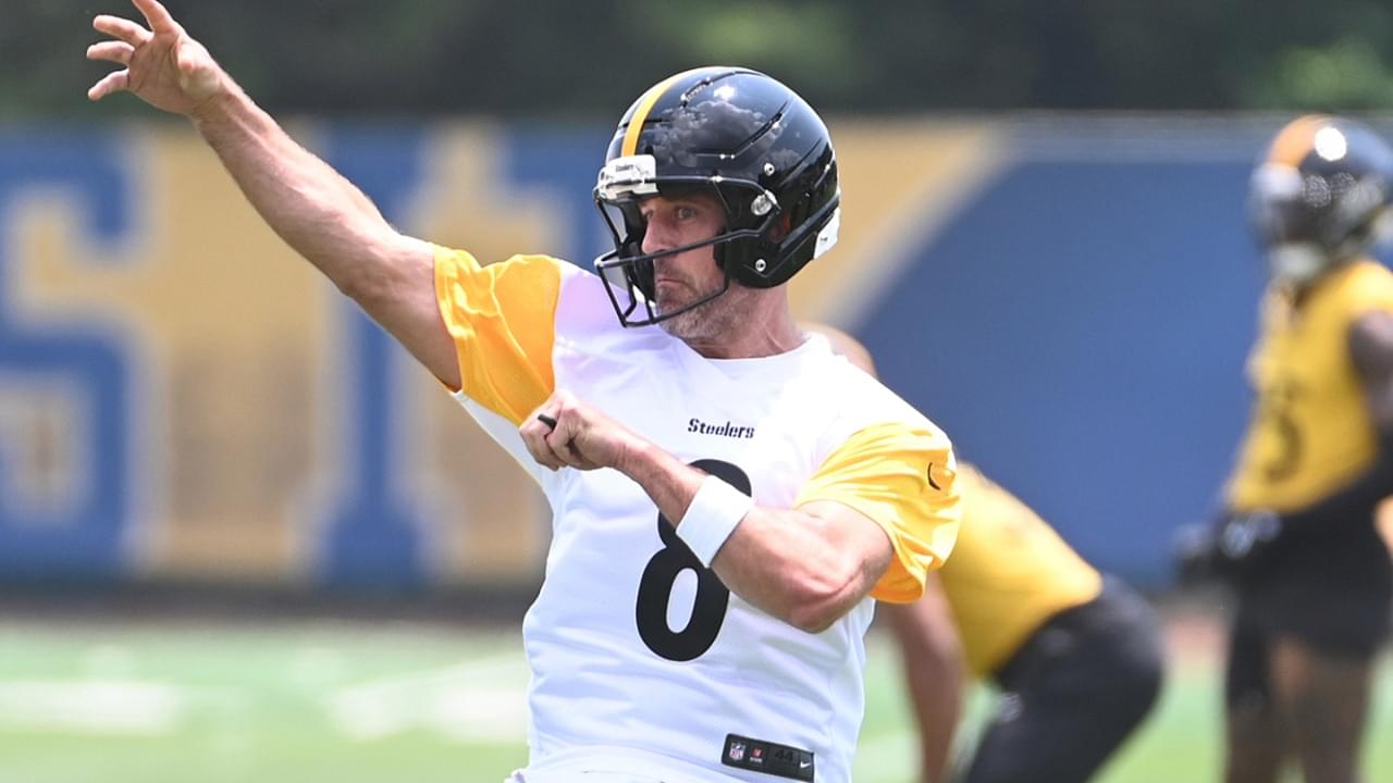 Jun 10, 2025; Pittsburgh, PA, USA; Pittsburgh Steelers quarterback Aaron Rodgers (8) during minicamp at their South Side facility.