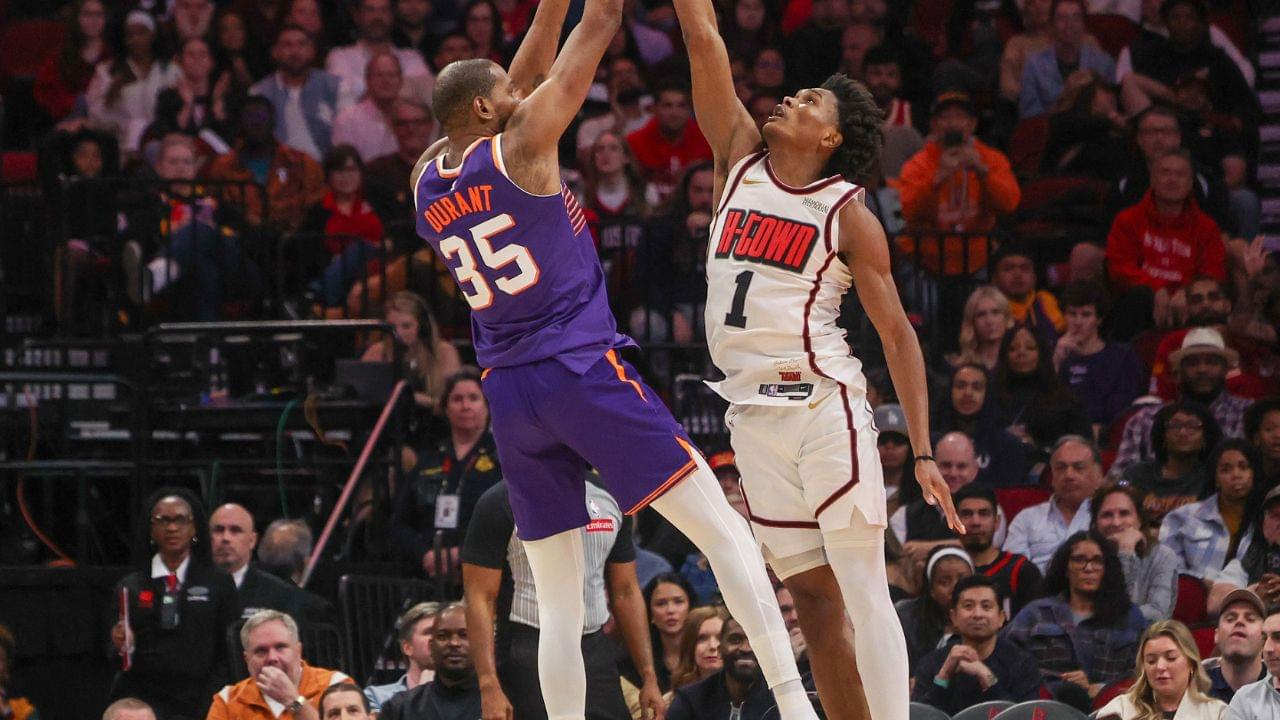 Phoenix Suns forward Kevin Durant (35) makes a three point basket against Houston Rockets forward Amen Thompson (1) in the second half at Toyota Center.