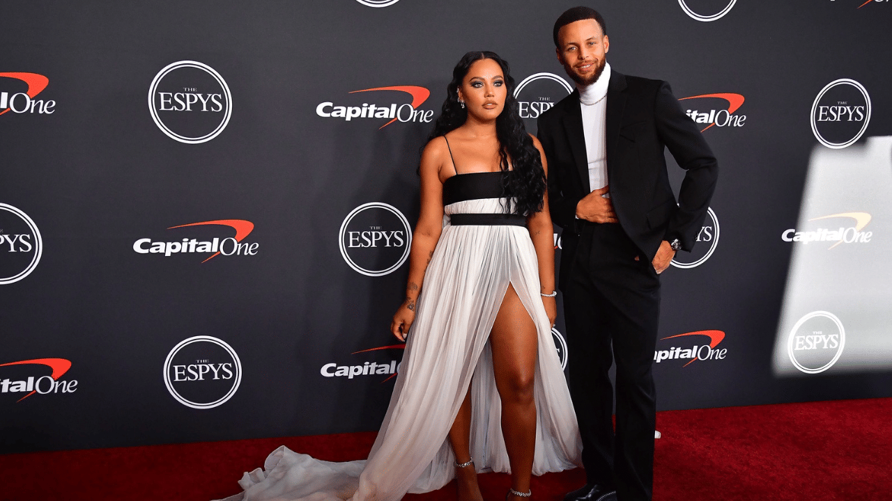 Golden State Warriors player Stephen Curry and wife Ayesha Curry arrive at the Red Carpet for the 2022 ESPY at Dolby Theater.