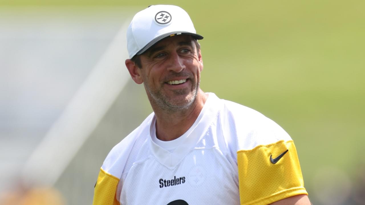 Jul 24, 2025; Latrobe, PA, USA; Pittsburgh Steelers quarterback Aaron Rodgers (8) participates in drills during training camp at Saint Vincent College.