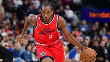 Los Angeles Clippers forward Kawhi Leonard (2) moves to the basket against the Cleveland Cavaliers during the second half at Intuit Dome