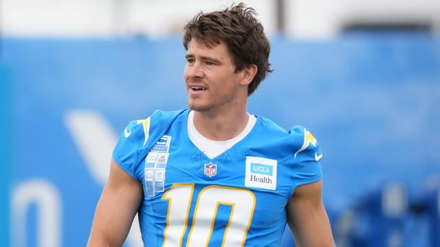 Los Angeles Chargers quarterback Justin Herbert (10) at training camp at The Bolt.