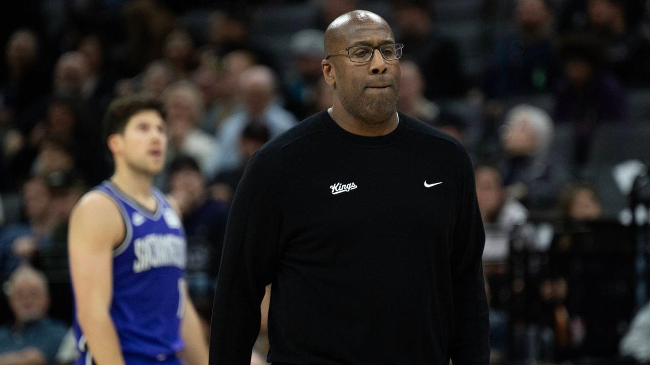 Sacramento Kings coach Mike Brown calls a timeout during NBA