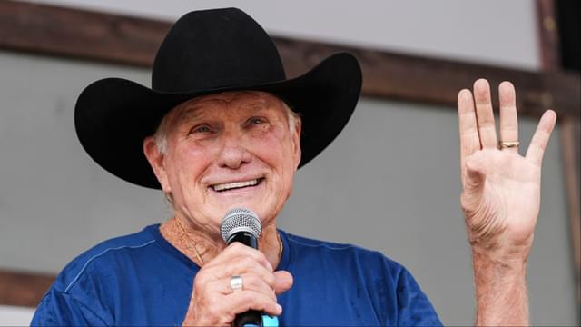 NFL legendary quarterback and Fox NFL analyst and co-host Terry Bradshaw sipped some bourbon, cracked many jokes and greeted fans during Family Cookin' with Chef Noah Hester at the Fork & Flask stage on the first day of Bourbon & Beyond Thursday, Sept. 11, 2025.