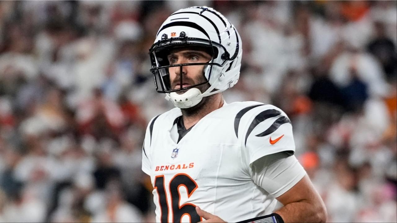 Cincinnati Bengals quarterback Joe Flacco (16) runs off before a field goal attempt in the fourth quarter of the NFL Week 7 game between the Cincinnati Bengals and the Pittsburgh Steelers at Paycor Stadium in downtown Cincinnati on Thursday, Oct. 16, 2025. The Bengals won, 33-31.