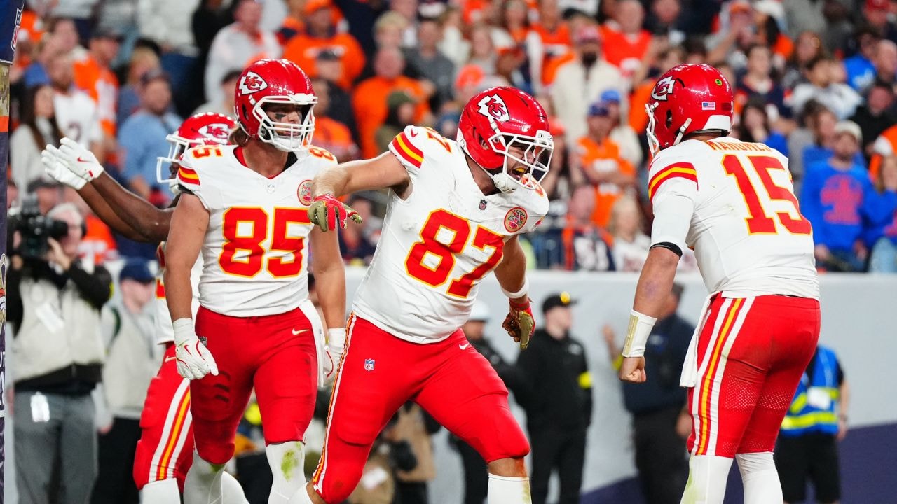 His Awareness is Crazy”: Travis Kelce Salutes Patrick Mahomes for