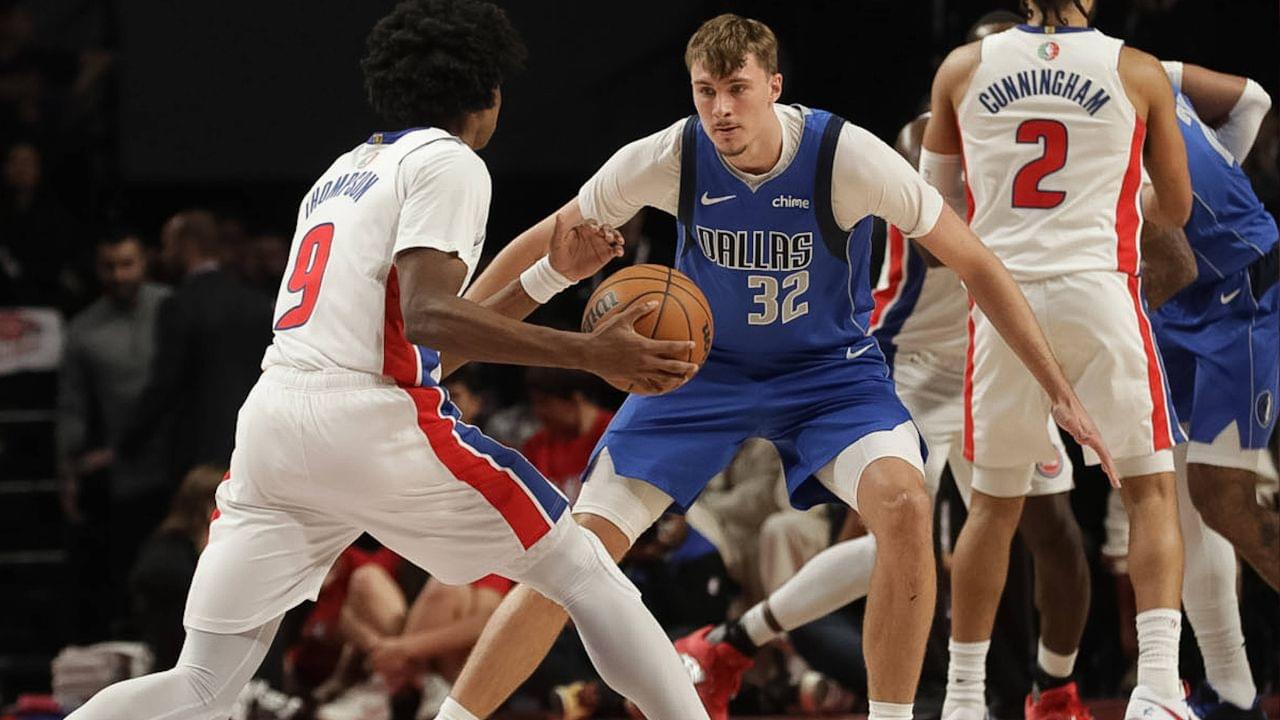 Dallas Mavericks v Detroit Pistons Cooper Flagg 32 of Dallas Mavericks drives the ball during the Match against Detroit Pistons at Mexico City Arena.