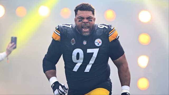 Pittsburgh Steelers defensive tackle Cameron Heyward (97) enters the field before the game against the Indianapolis Colts at Acrisure Stadium.