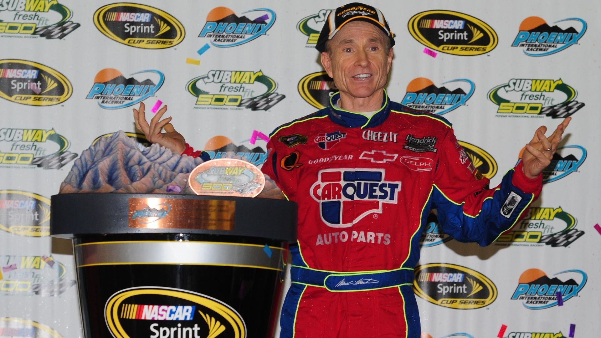 Mark Martin Considers Phoenix Win In Comeback Year With Rick Hendrick the Most Favorite Victory of His Career