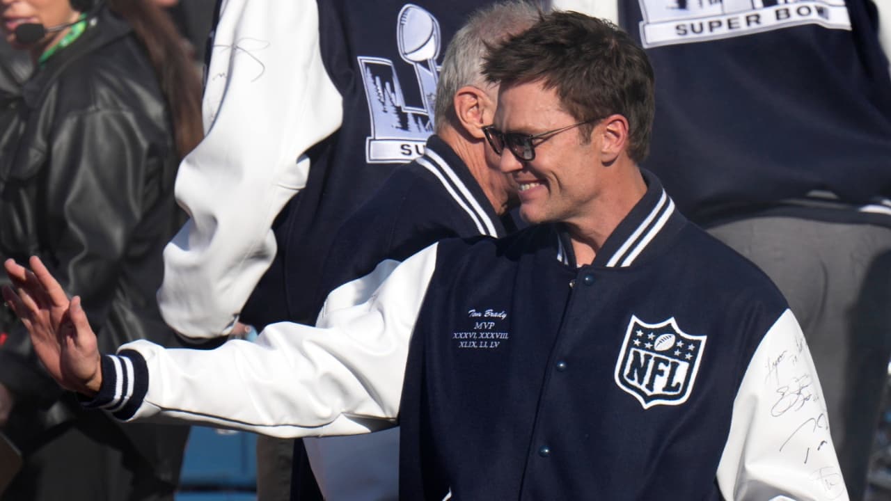 Tom Brady waves before Super Bowl LX between the Seattle Seahawks and the New England Patriots at Levi's Stadium.