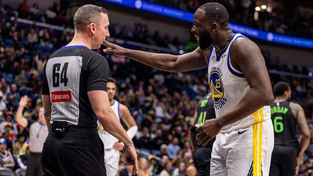 Golden State Warriors forward Draymond Green (23) reacts to a play against the New Orleans Pelicans during the first half at Smoothie King Center
