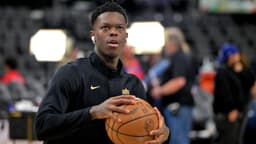 Cleveland Cavaliers guard Dennis Schroder (9) warms up prior to the game against the Los Angeles Clippers at Intuit Dome.