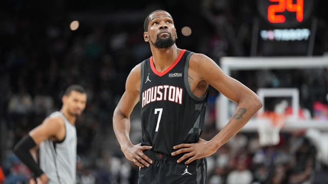 Houston Rockets forward Kevin Durant (7) looks up in the second half against the San Antonio Spurs at Frost Bank Center