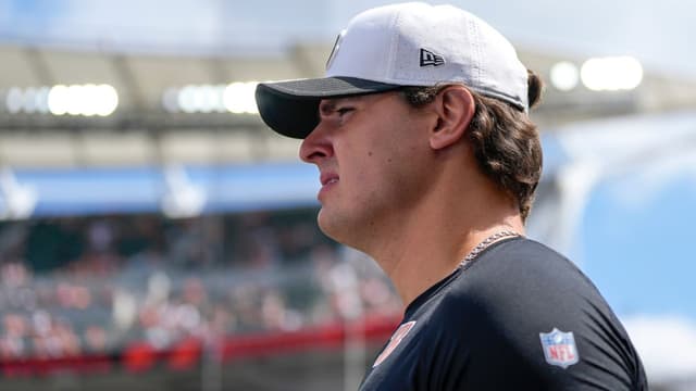 Cincinnati Bengals defensive end Trey Hendrickson (91) walks on the field for the first quarter of the NFL Preseason Week 3 game between the Cincinnati Bengals and the Indianapolis Colts at Paycor Stadium in Cincinnati on Saturday, Aug. 23, 2025. The Colts led 24-7 at halftime.